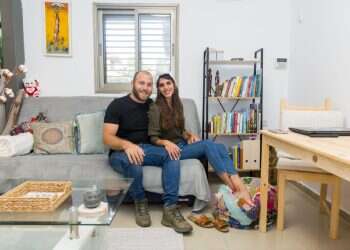 "כשחזרנו לארץ חבר שלו האיר את עיניי ואמר לי שהוא בעניין"