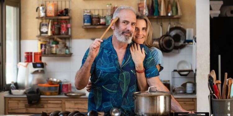שי אביבי ומיכל ליבדינסקי. צילום: אביטל הירש שי אביבי ומיכל ליבדינסקי: "המטבח המנצח זו תוכנית תובענית, המבחנים נתנו לנו בוסט לזוגיות"
