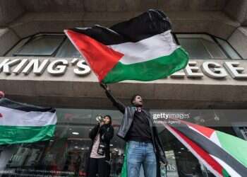 למה סמוטריץ' דורש להוציא את המאבק בחרם ממשרד החוץ?