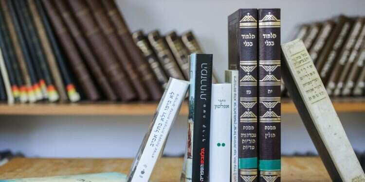 פולמוס המאבק ברפורמים: התנערות מהלכה איננה תחייה