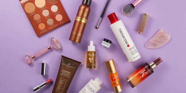 תיקים, פיג'מה ונעלי בית: פינוקים קטנים שמחממים ומנחמים