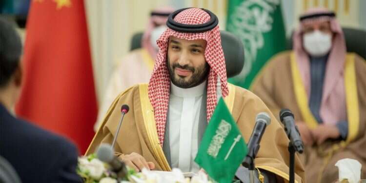 יורש העצר הסעודי והאיש החזק בממלכה, מוחמד בן סלמן. צילום: EPA כמעט מחצית מהסעודים מעוניינים בחיזוק הקשר עם ישראל