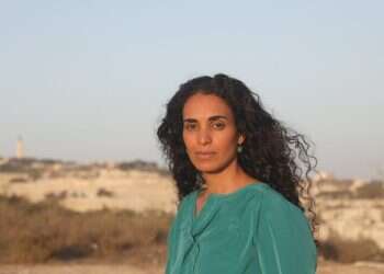 גוף ושירה: "ריקוד הוא הדבר שקורה ברווח בין המילים"