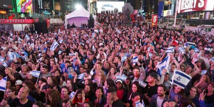 המלצה לכל מי שאוהב לקטר על ישראל: סעו לחו"ל, דברו עם יהודים ותחזרו מאושרים