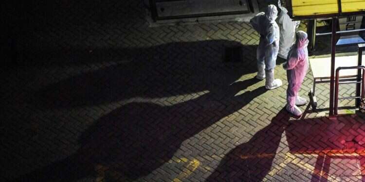 "תנאים כמו בכלא": קונסול ישראל שנדבק בקורונה ואושפז במתקן ממשלתי בסין