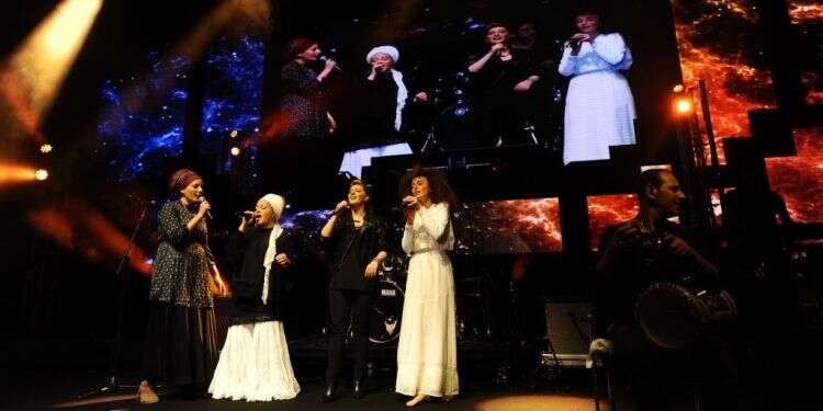 מכשולים משפטיים. מופע לנשים באצטדיון ארנה בירושלים. צילום: מנדי הכטמן, פלאש 90