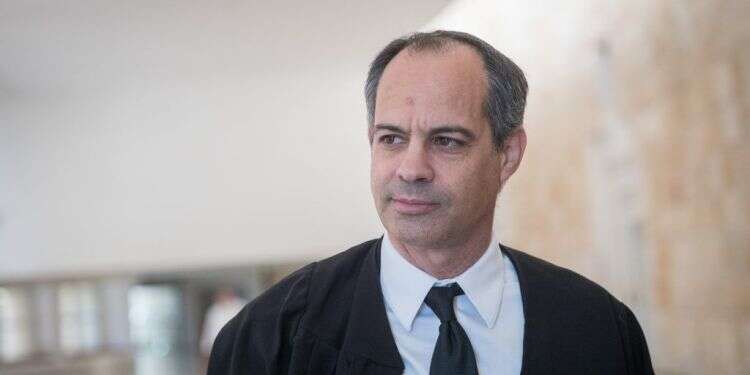 עדי קידר. צילום: יונתן זינדל, פלאש 90 מה הסיפור האמיתי מאחורי אגדת ה-"700 ליטר דלק" שהודבקה לבצלאל סמוטריץ'?