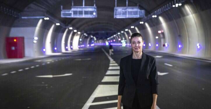 מרב מיכאלי בחנוכת כביש 16. צילום: אוליבייה פיטוסי, פלאש 90 ההחלטה של מרב מיכאלי הפכה את כביש 1 לגיהנום תחבורתי