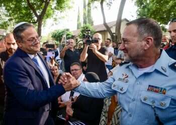 בסביבת בן גביר זועמים על מפכ"ל המשטרה: "הולך מאחורי הגב באופן לא ראוי"