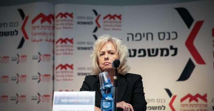 היועמ היועמ"שית הפכה פתאום לאקטיביסטית, ומאוד ברור למה