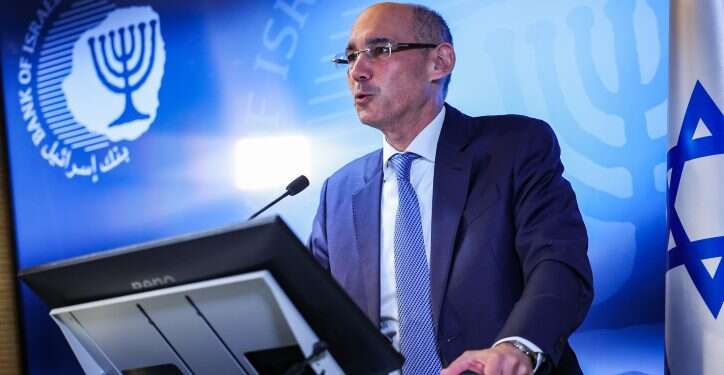 נגיד בנק ישראל, פרופ' אמיר ירון. צילום: יונתן זינדל, פלאש 90 הריבית עלתה שוב וגל ההתייקרויות נמשך: מבחינת משקי הבית, 2023 לא נראית מבטיחה