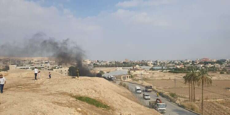 סיור ישראלי היסטורי ביריחו "פוצץ" לאחר זריקות בלוקים על המטיילים