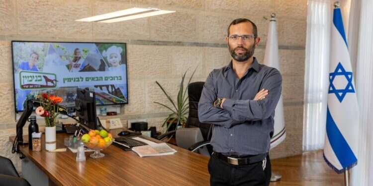 ראש מועצת בנימין, ישראל גנץ. צילום: נעמה שטרן "האויב האמיתי מבחינת הרב כהנא לא היו הערבים אלא הליברליזם"