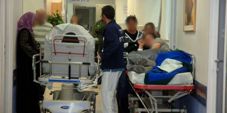 חדר המיון בסורוקה. צילום: דודו גרינשפן "עולם הרפואה היה רחוק ממני, אבל פתאום כשצפיתי באנטומיה של גריי זה הפך לאפשרות"