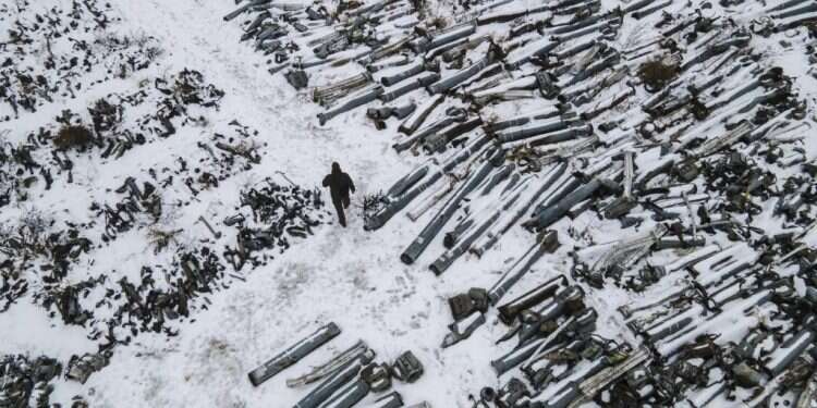 שרידי אמצעי הלחימה הרוסיים ליד חרקיב. צילום: היידי לוין, הוושינגטון פוסט