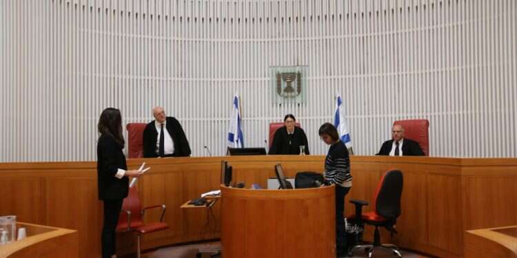 בית המשפט העליון. צילום: אלכס קולומויסקי המחיר הכבד של העברת חלק זניח ברפורמה