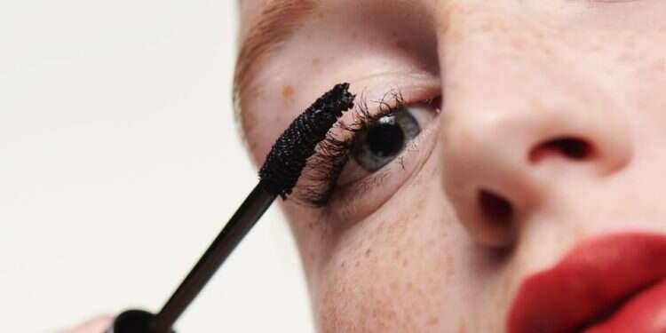 הטרנדים החמים לחורף הקרוב: כך תצרי לעצמך איפור טבעי בסטייל