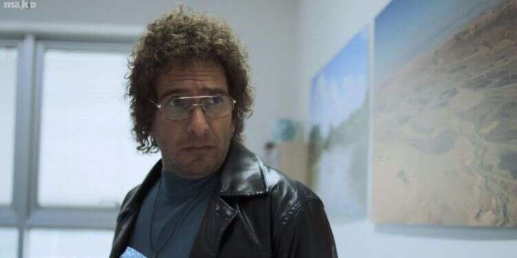 אסי כהן. קו ישר אך עקום מוסרית עובר בין מפוצצי ההופעות שלו לפעילי אקלים שמשחיתים לאחרונה יצירות אמנות. צילום מסך, 12+ טרלול כמו שהיה בפיצוץ המופע של אסי כהן, הוא מסוג הדברים שנוטים ללכת ולהסלים