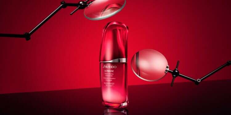 תכשיר של שיסיידו. צילום יחצ חול נועז, אופטימי ובעל שורשיות עמוקה: הצבע הרשמי של 2023