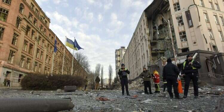 המלחמה באוקראינה: רוסיה תקפה את קייב באמצעות כטב"מים, לפחות ארבעה נהרגו