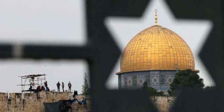 הר הבית. צילום: EPA עליית היהודים להר הבית ב-2022 הגיעה לנתוני שיא