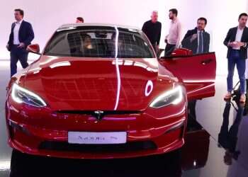 לא פוליטיקלי קורקט: מאסק הכריז שיבנה chatGPT דובר אמת