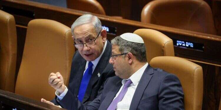 נתניהו ובן גביר. צילום: נועם מושקוביץ/דוברות הכנסת הפער בין התוכניות של בן גביר למציאות: בית המחבל שנאטם יחזור למשפחה