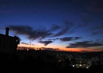 תחזית מזג האוויר: הטמפרטורות יורדות אבל הגשמים עדיין לא מגיעים