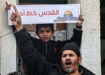 הפלסטינים זועמים: אבו מאזן הודיע שיגבה כסף ממנויי סלולר "למען המאבק בירושלים"