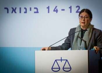 חיות נגד לוין: רוצה להפוך את הרשות השופטת לרשות שותקת