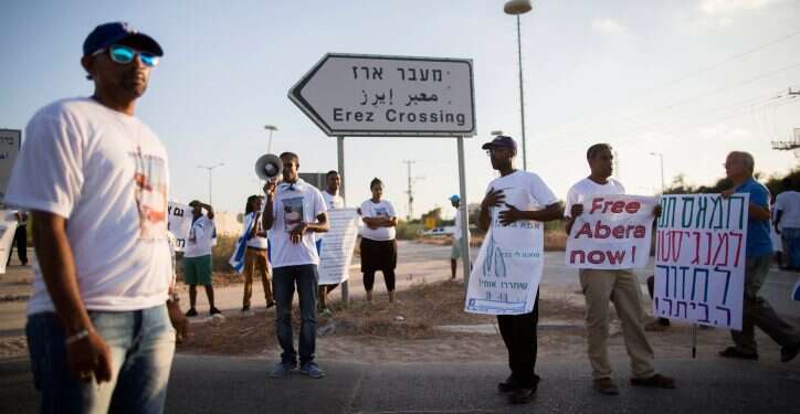 התעמולה של חמאס: ארגון הטרור פרסם סרטון של אדם המוצג כאברה מנגיסטו