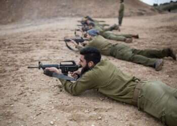 חיילי מילואים באימון, אילוסטרציה. צילום:  Maor Kinsbursky/Flash90 לשימוש חד פעמי