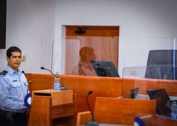 משפט נתניהו | חוקר המשטרה על זימון אמה החולה של איריס אלוביץ' לחקירה: "אין לי הסבר"