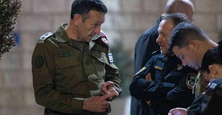 המשטרה ביקשה, צה"ל יסייע: לוחמים מגולני וגבעתי יתגברו כוחות בערים