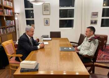 "בית ספר לרגשות": גם לגברים מותר להיות רגישים ופגיעים?