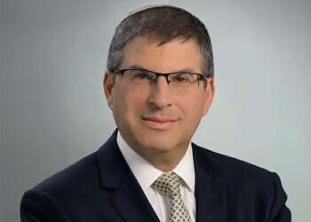 "במידה מסוימת, אתה מחליט מי יחיה ומי ימות"