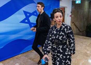 עידית סילמן. צילום: אוליבייה פיטוסי/פלאש90 המס על הכלים החד-פעמיים בוטל לשנה בלבד, סילמן תנסה לשנות זאת