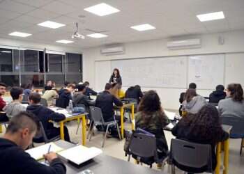 הפוסט קורונה מעלה את אחוזי הנשירה מבתי הספר, ואין לה חיסון