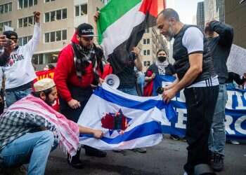 סקר חדש: האנטישמיות בארה"ב – הגבוהה ביותר מזה עשורים