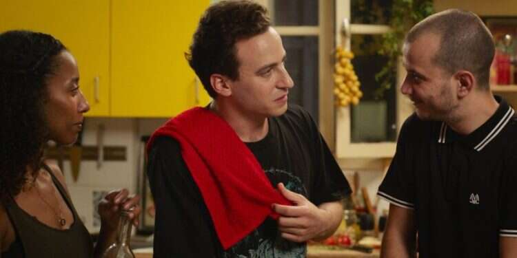 "רעש לבן" הוא תאונה קולנועית שלא הייתה צריכה לקרות