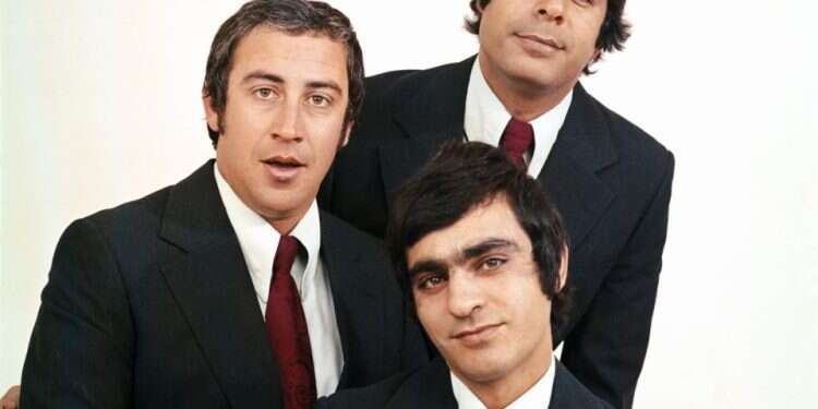 מהגששים ואריק לביא ועד פנינה רוזנבלום: חוגגים 60 לאחד מגדולי צלמי הסלבס בישראל