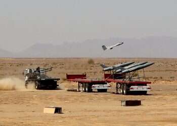 כלי טיס לא מאוישים של איראן. צילום: איי.אף.פי קריקטורה אסטרטגית: האיום האיראני מקרב את אזרבייג'אן לצד הישראלי