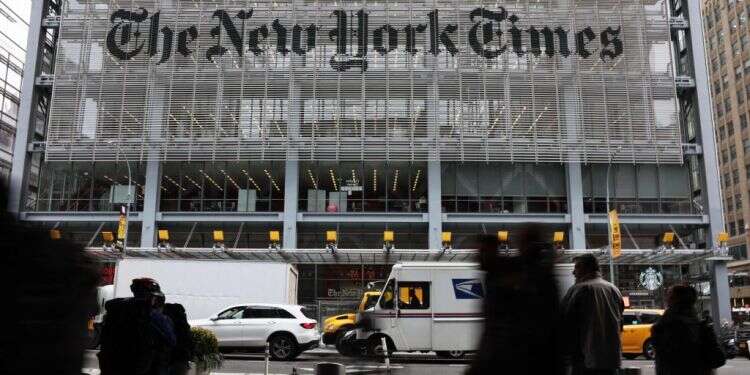 מערכת הניו יורק טיימס. צילום: גטי אימג'ס/AFP מה יגרום לניו יורק טיימס להפסיק לשנוא את ישראל?