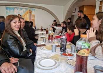 תפילה וריקודים: 30 בני ובנות העדה הדרוזית התארחו בקריאת התורה בישיבת הכותל