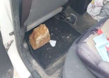 "ה' שומר עלינו": שלושה ילדים נפצעו קל ממחבלים ערבים שיידו עליהם אבנים בשומרון