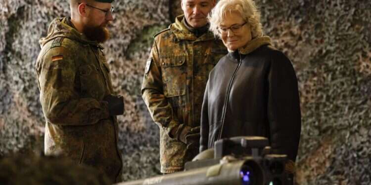 למרות שהאיחוד האירופי תומך באוקראינה, הוא עדיין לא מצרף אותה לשורותיו