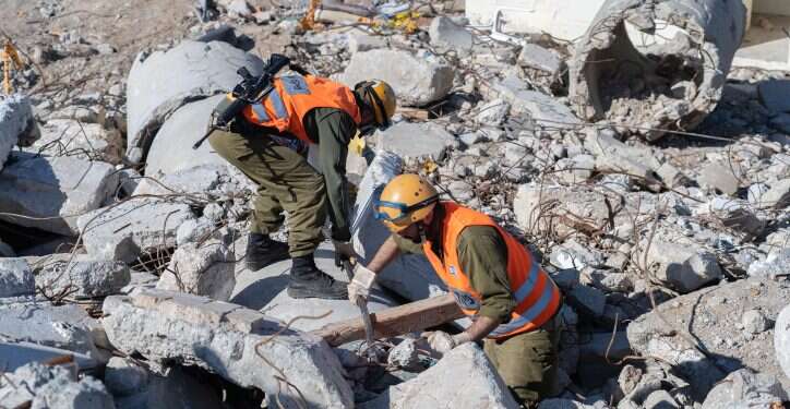 תרגיל היערכות לרעידת אדמה בישראל, 2019. צילום: יניב נדב, פלאש 90 סוגי המבנים שיחזיקו ואלו המסוכנים ביותר: איך נראית המוכנות בישראל לרעידת אדמה