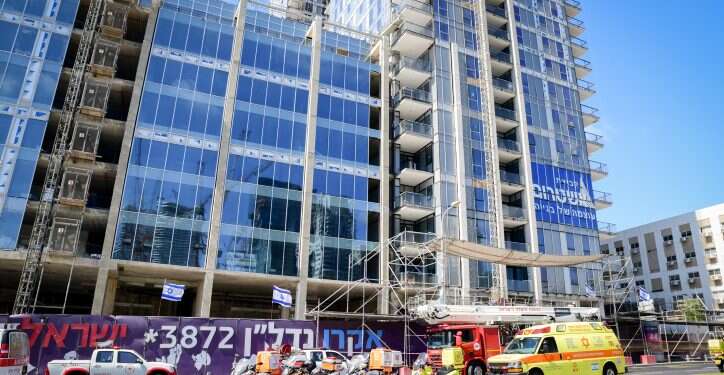 רב קומות. צילום: אבשלום ששוני, פלאש 90 לשימוש חד פעמי