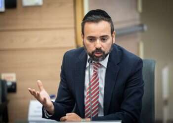 בש"ס מגיבים לסערת חוק הכותל: "דמגוגיה זולה, מעולם לא התכוונו להטיל עונשים פליליים"