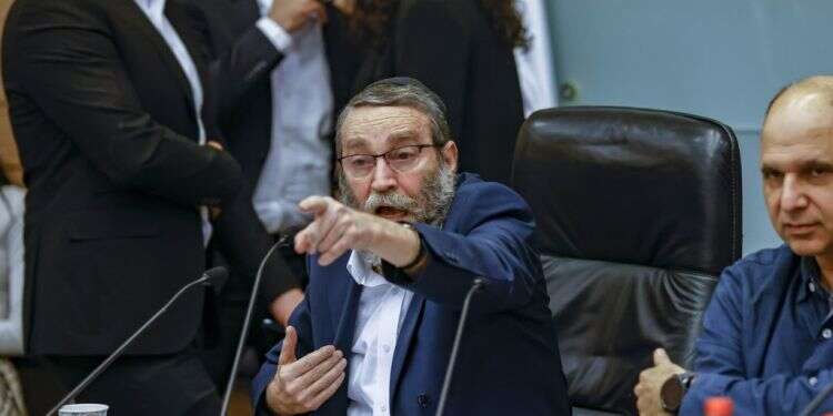 ח "אני רואה בעיניים שלך את השנאה לנתניהו": דיון סוער בכנסת על מימון בתי ראש הממשלה